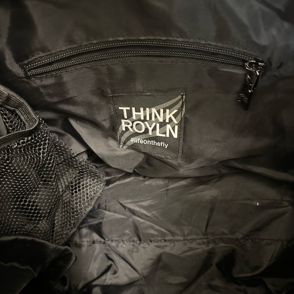 THINK ROLYN Wingman Tote - Picture 8 of 9